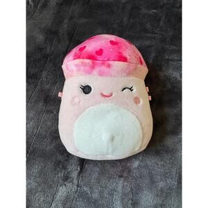 Squishmallow 5” Molly pink mushroom plush valentines